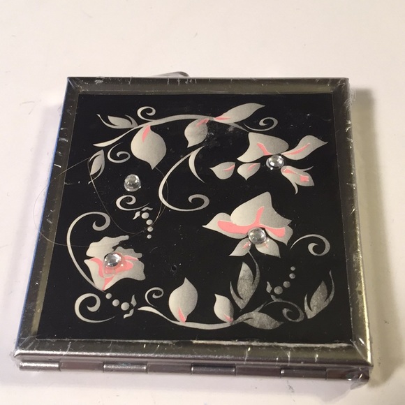 Vintage Jasmine La Belle mirrored compact - Picture 1 of 4